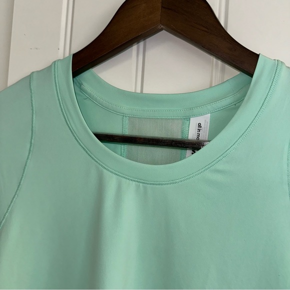 All in motion mint green back vented cap sleeve athletic top woman S - Picture 3 of 9